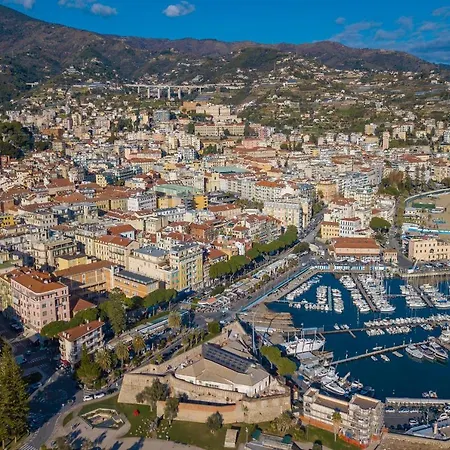 Giannina Few Meters From Theater Ariston - Happy Apartament *